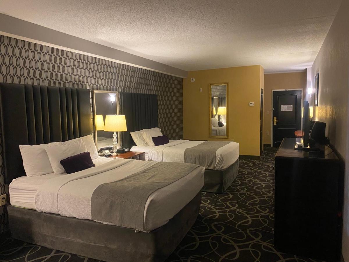 Park Manor Hotel Clifton Park Bagian luar foto A room at the Hilton Garden Inn in San Francisco