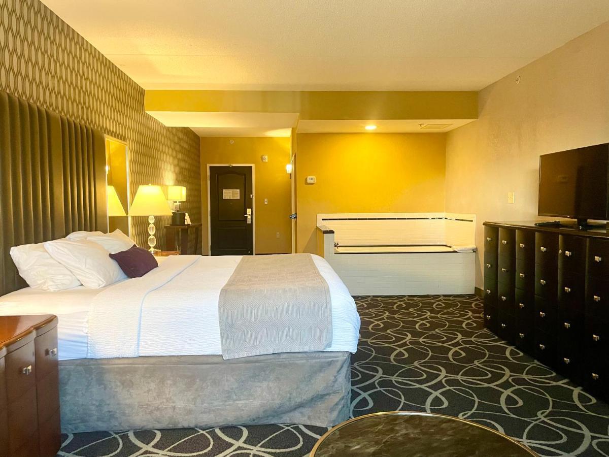 Park Manor Hotel Clifton Park Bagian luar foto A room at the Hilton Garden Inn in San Francisco