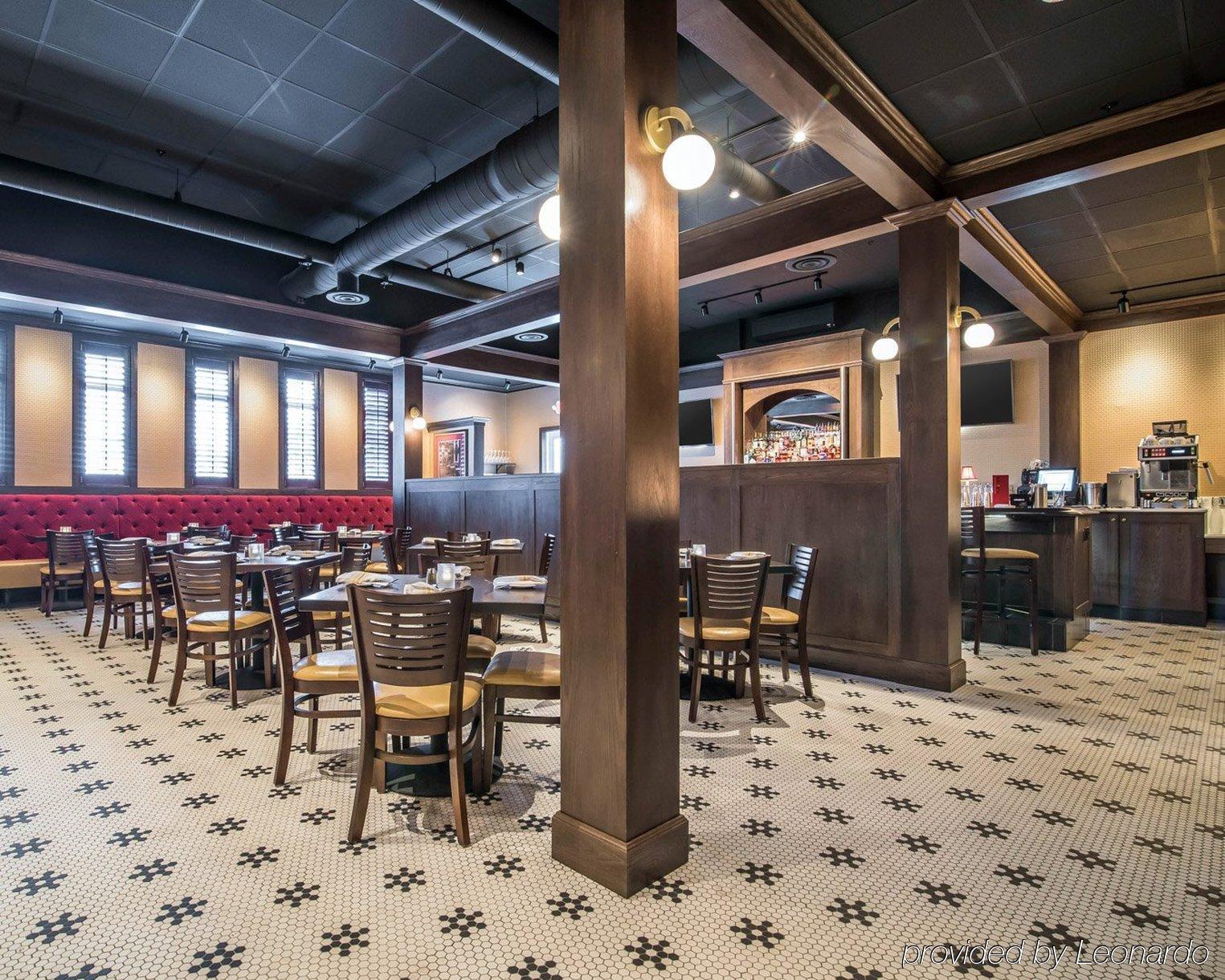 Park Manor Hotel Clifton Park Bagian luar foto Interior of the restaurant