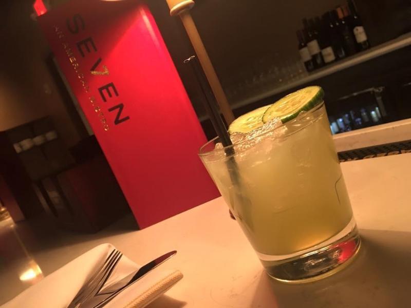 Park Manor Hotel Clifton Park Bagian luar foto A ginger beer